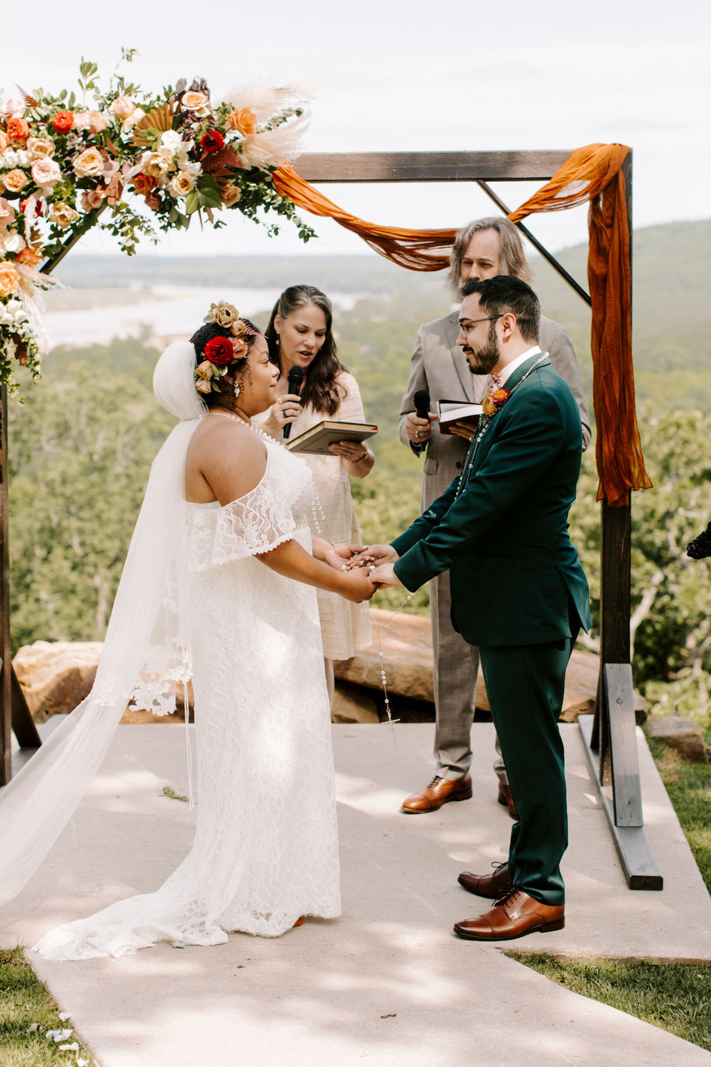 ceremony-wording-with-a-mantilla-for-bride-and-groom